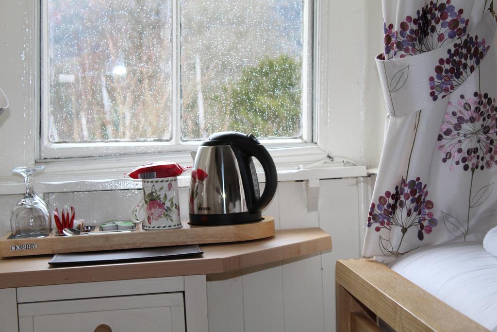 The Bay House Lake View Guest House - Adults Only Bowness-on-Windermere Room photo
