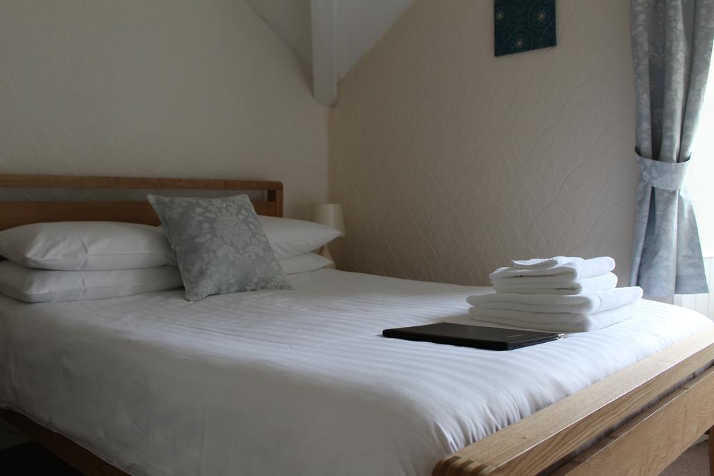 The Bay House Lake View Guest House - Adults Only Bowness-on-Windermere Room photo