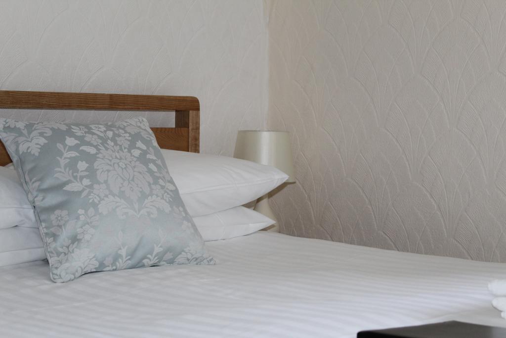 The Bay House Lake View Guest House - Adults Only Bowness-on-Windermere Room photo