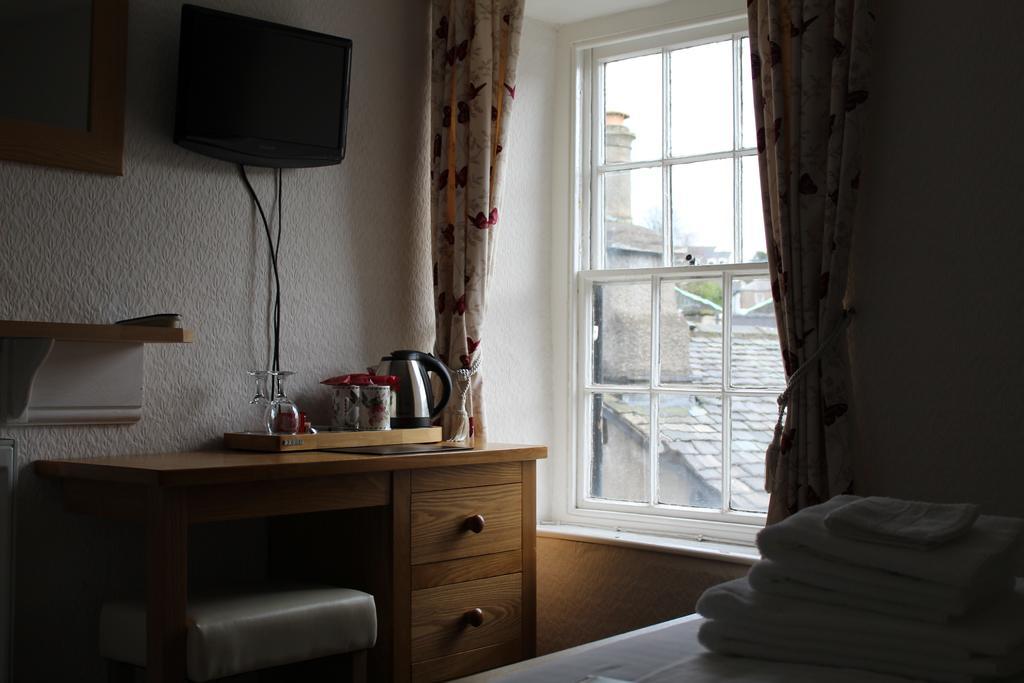 The Bay House Lake View Guest House - Adults Only Bowness-on-Windermere Room photo
